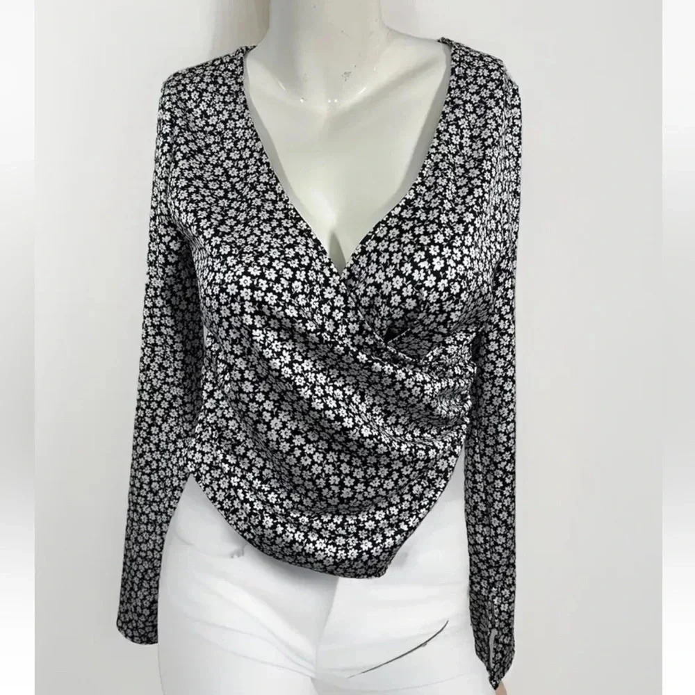 H&M Floral Double Breasted Long Sleeve Blouse Top Back Zip Ruched Sides
